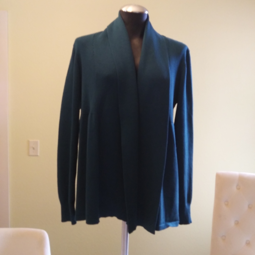 Sweater - Picture 3 of 4